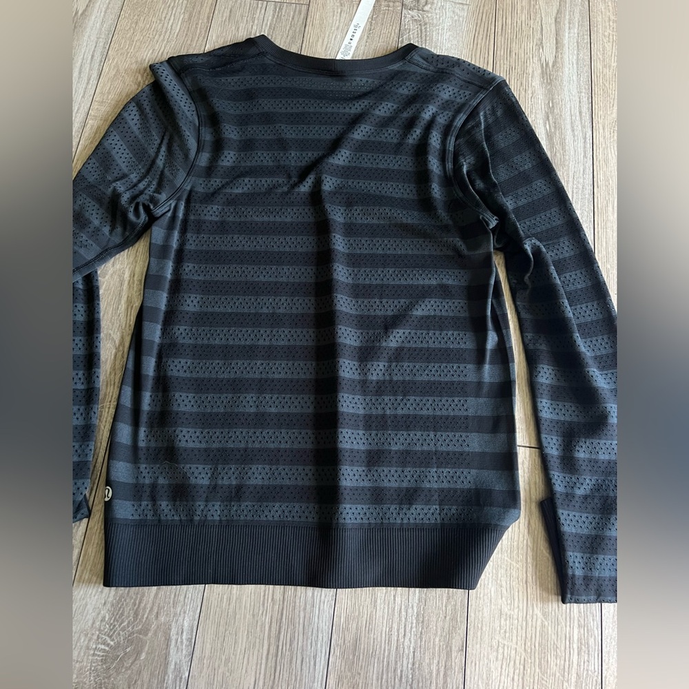 Lululemon mesh long sleeve